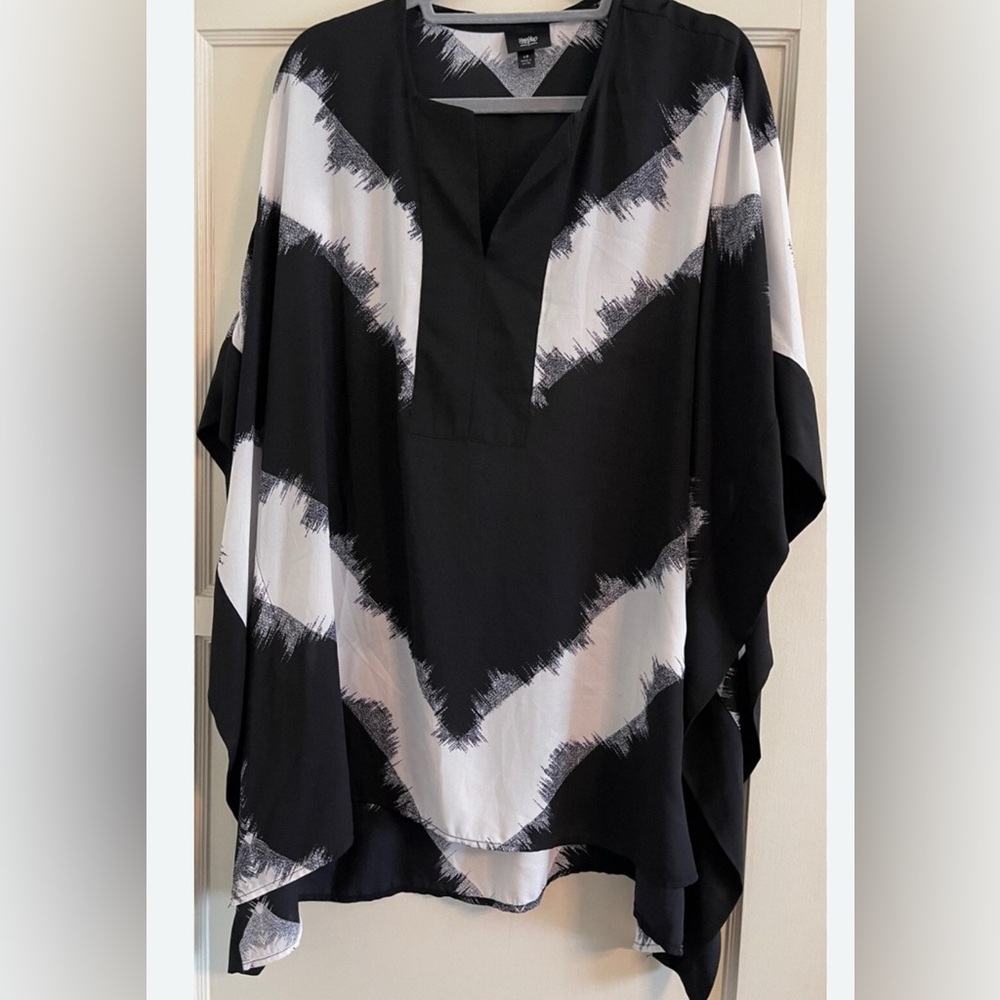 Mossimo Supply Co. Black and White Poncho style Tunic